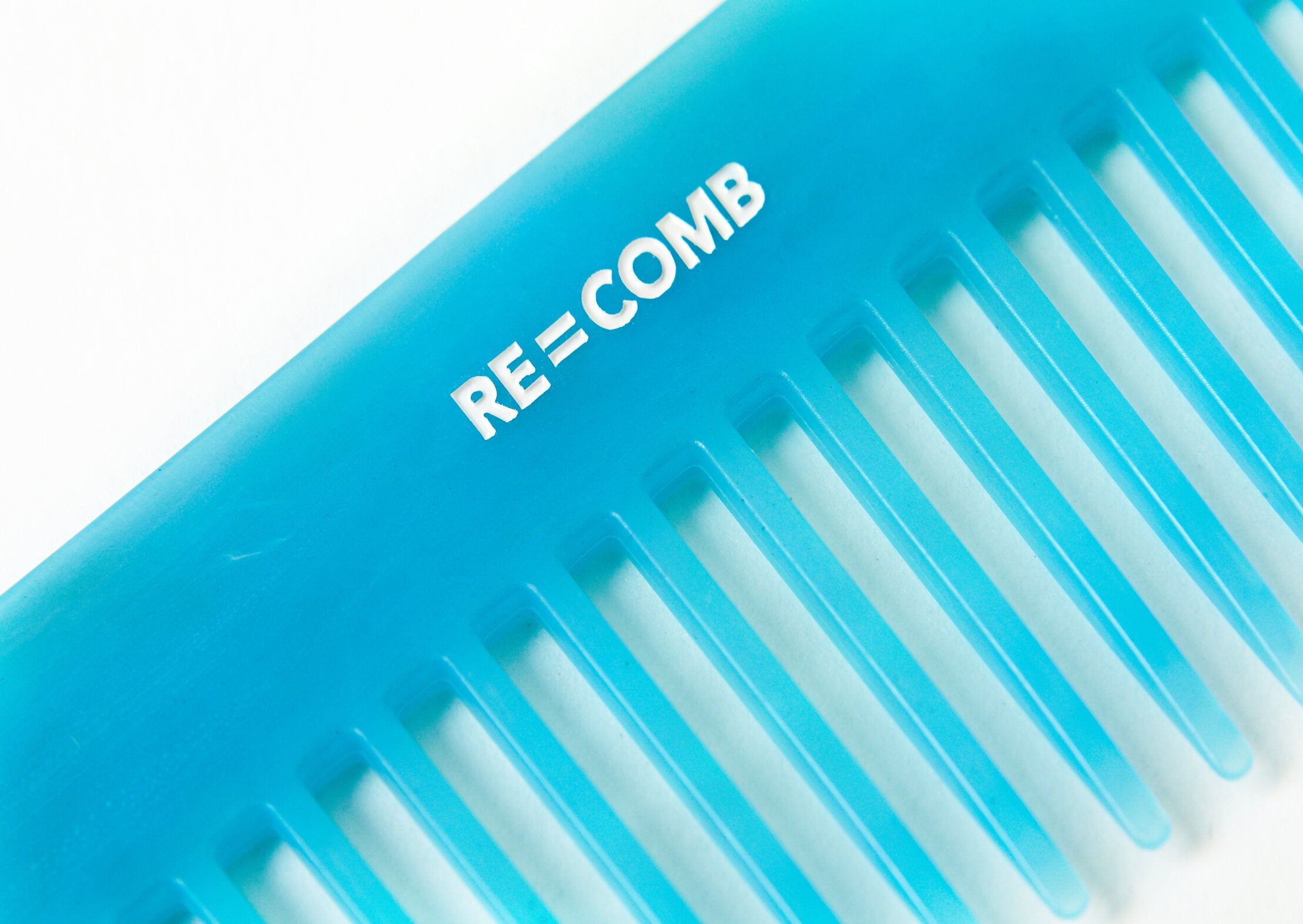 Re=Comb - Re=Comb - Recycled Plastic Comb - Air